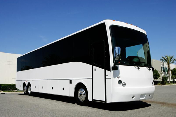 50 Person Charter Bus Service Des Moines