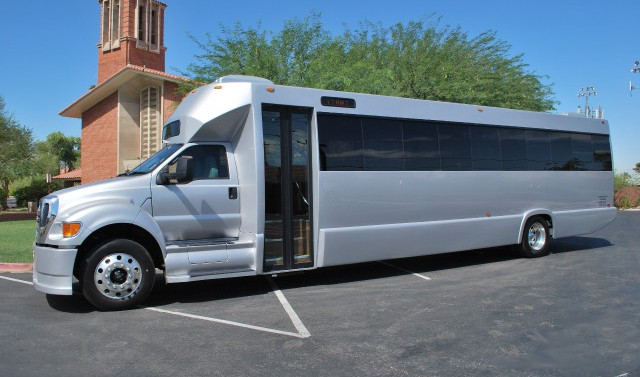 Des Moines 40 Person Shuttle Bus