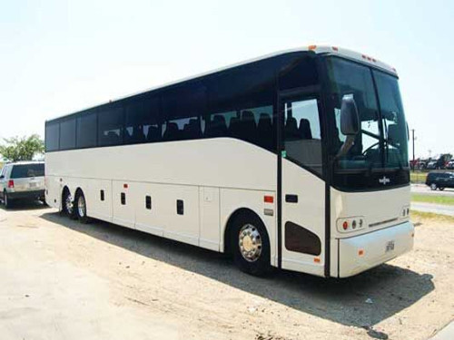 Des Moines 56 Passenger Charter Bus